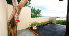 Outdoor Shower at Blancaneaux Lodge