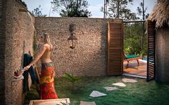 Outdoor Shower at Blancaneaux Lodge