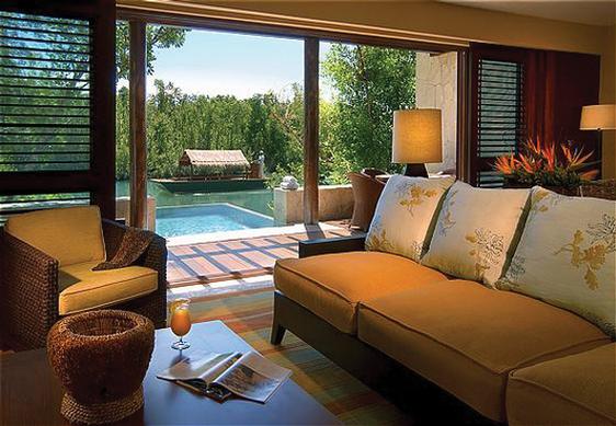 Luxury suite living room