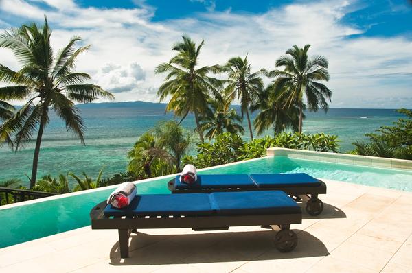 Villa Pool