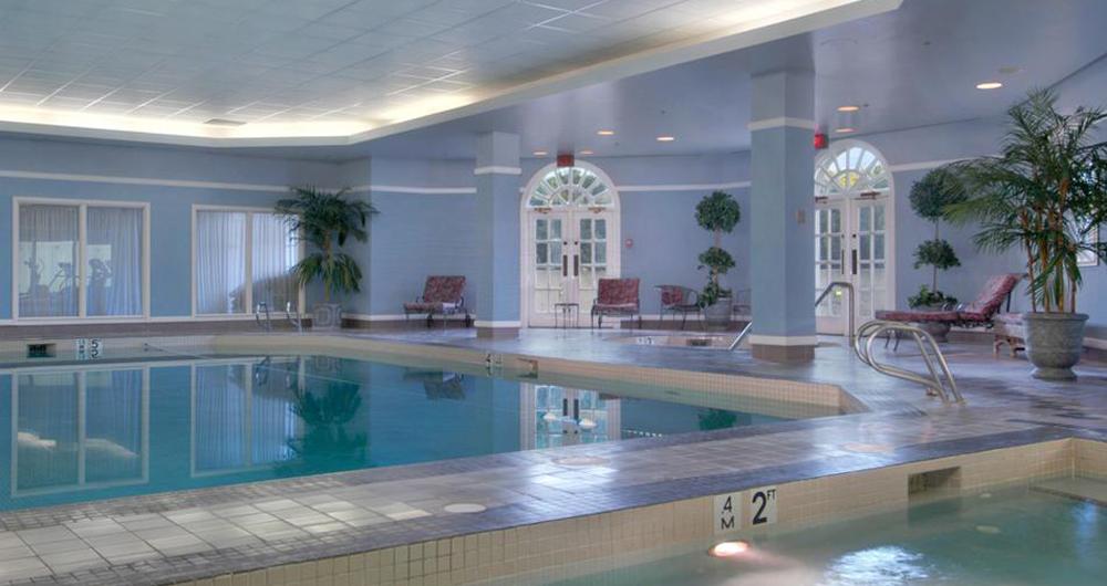 Fairmont Hotel Macdonald