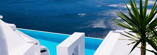 Pool over a cliff at Santorini Katikies