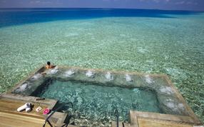 Banyan Tree Seychelles Floral Bath