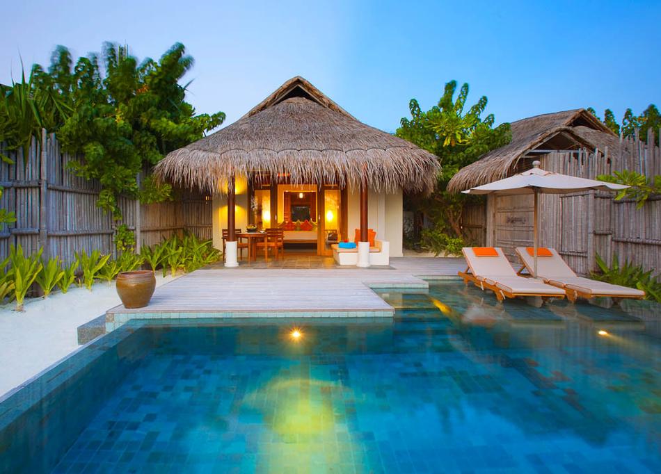 Pool villa